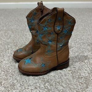 Brown Cowboy Boots with Blue Star Embroidery